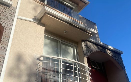 ARRIENDO CASA AMOBLADA LA PRIMAVERA 2-CUMBAYA