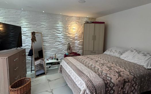 EXCLUSIVA SUITE EN RENTA: CONFORT Y UBICACIÓN PRIVILEGIADA EN BELLAVISTA